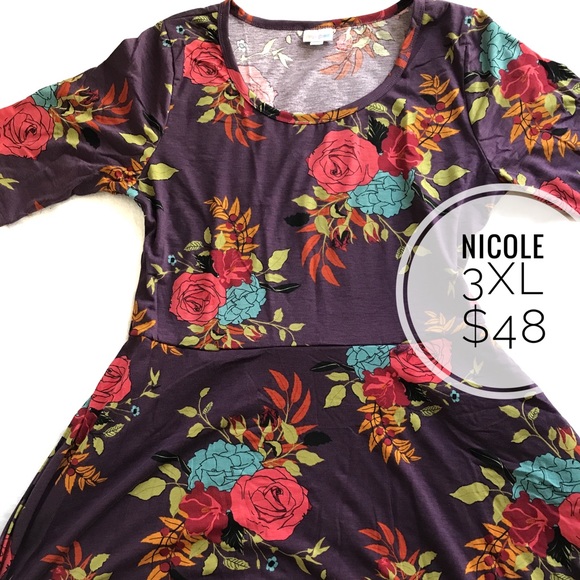 Nicole with Pockets NWT SMALL, medium, 3xl XS - Picture 3 of 4